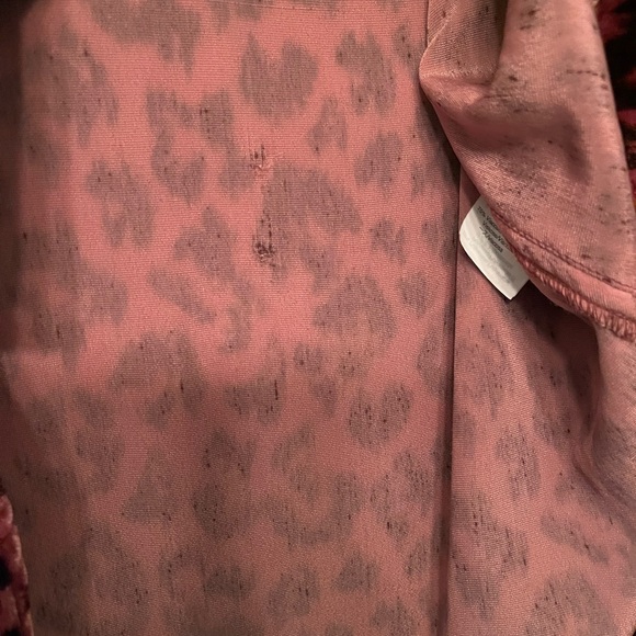 J Crew Classic-Fit Button Up Drapey Pink Velvet Leopard Print Shirt size 12-14 - Picture 8 of 12